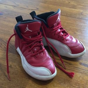 Jordan high top sneakers 13.5 little boys